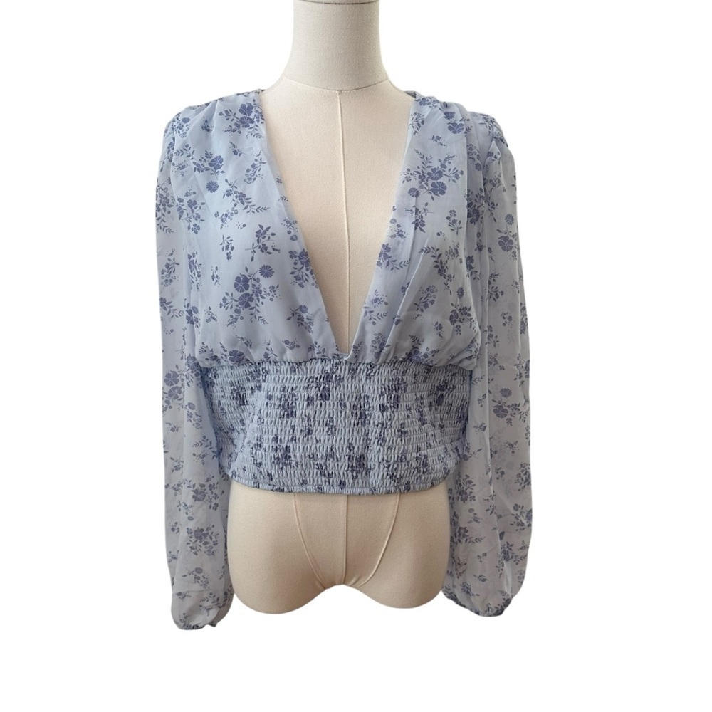 Women's Large Cropped Plunge V-Neckline Balloon Chiffon Sleeves Blue Casual Top